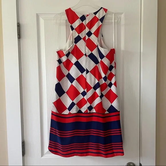 Summer cocktail dress by Alice & Trixie - Picture 2 of 3